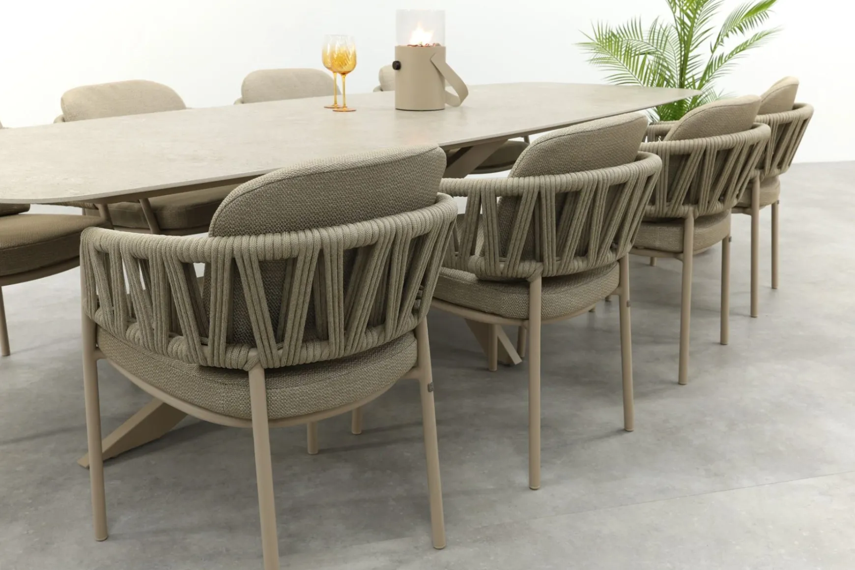 Taste Calma/Prado 8-persoons Deens ovale dining tuinset 300x110 cm. - Latte