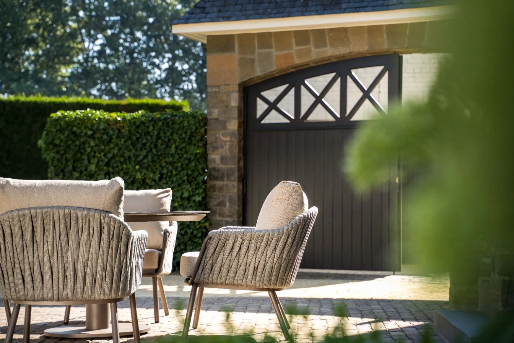 Taste Cannes low dining tuinstoel - Terre (1 stuk)