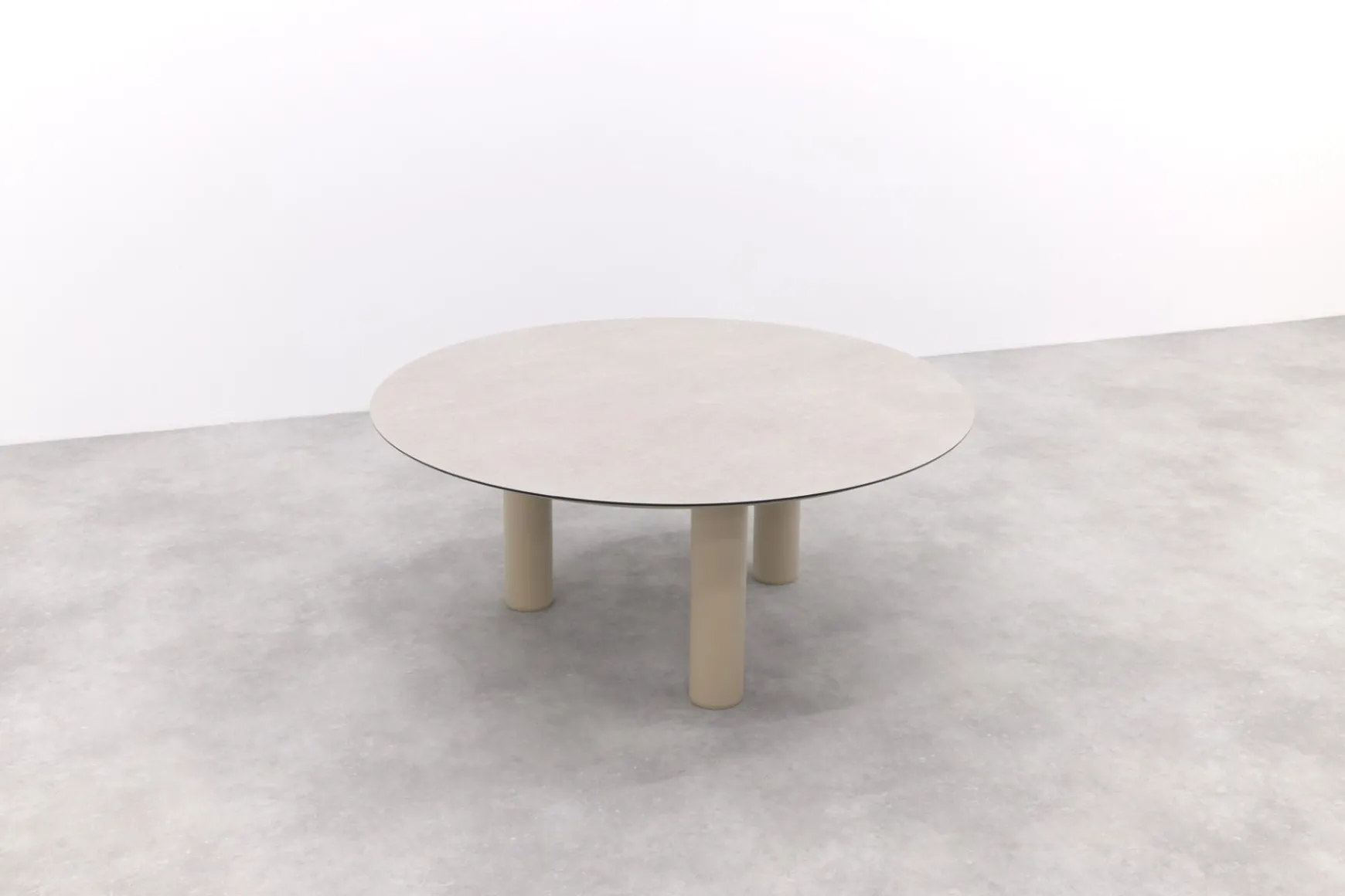 Taste Donato low dining tuintafel Ø160 cm. - Latte
