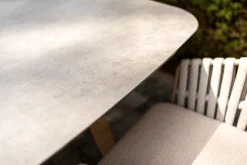 Taste Eva/Manolo 6-persoons Deens ovale dining tuinset 240x103 cm. - Latte