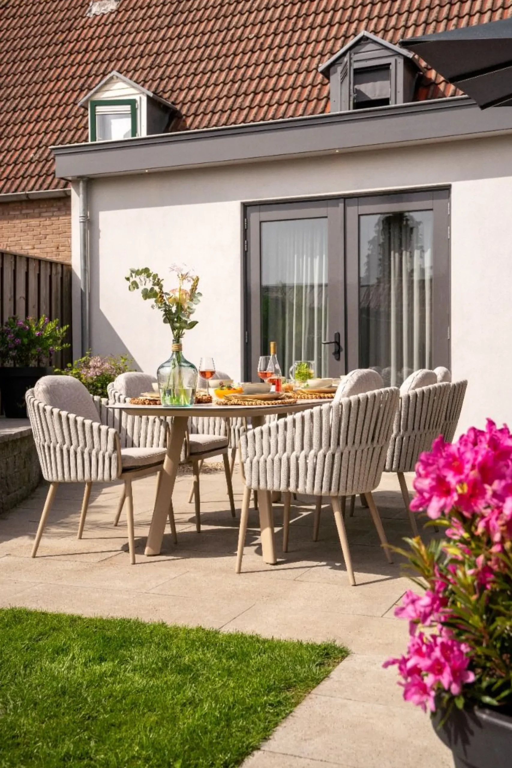 Taste Eva/Manolo 6-persoons Deens ovale dining tuinset 240x103 cm. - Latte