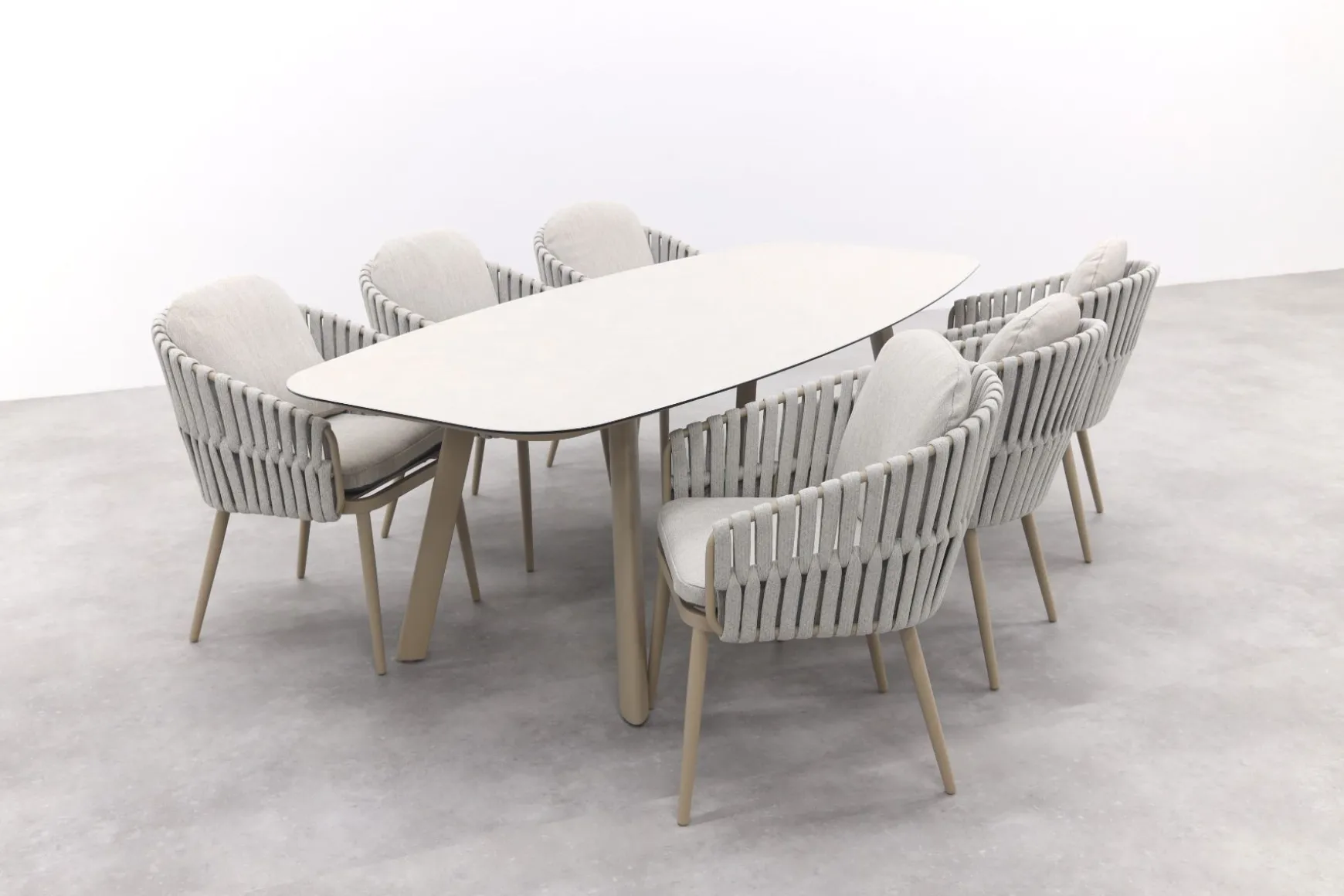 Taste Eva/Manolo 6-persoons Deens ovale dining tuinset 240x103 cm. - Latte