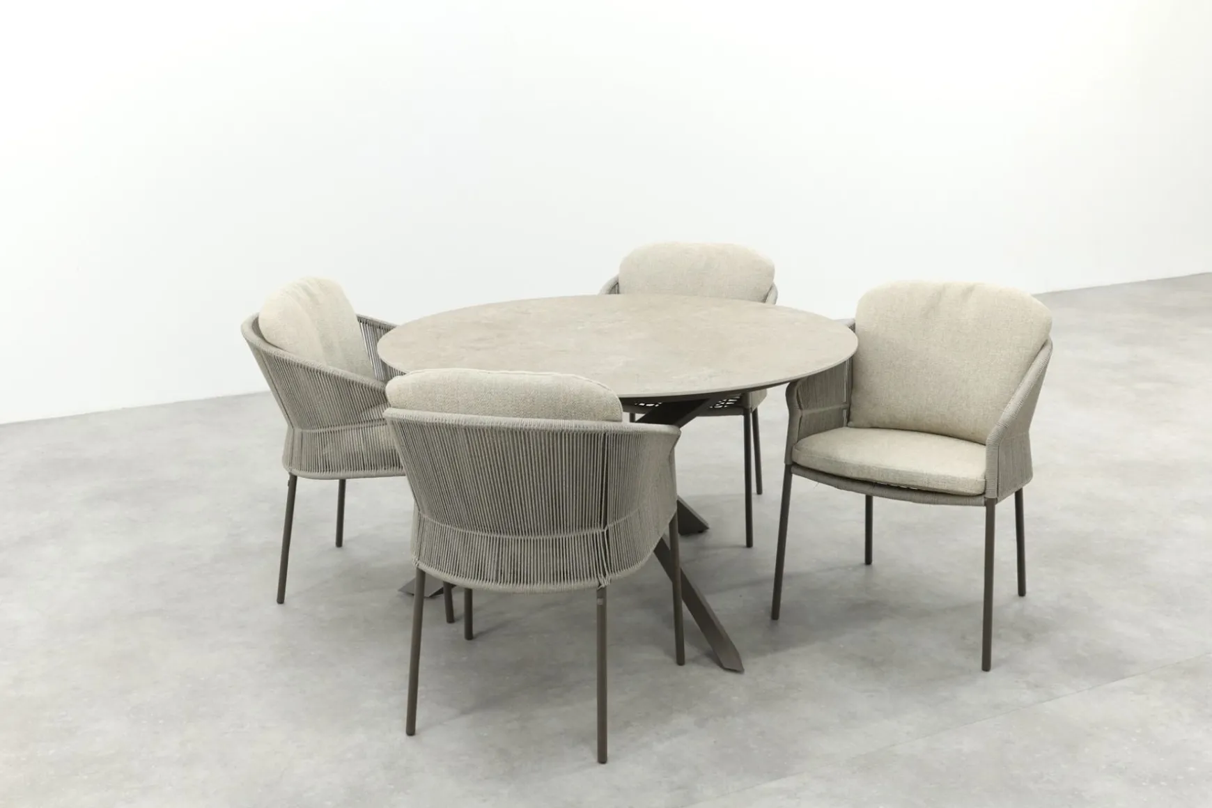 Taste Florence/Prado 4-persoons ronde dining tuinset Ø130 cm. - Terre