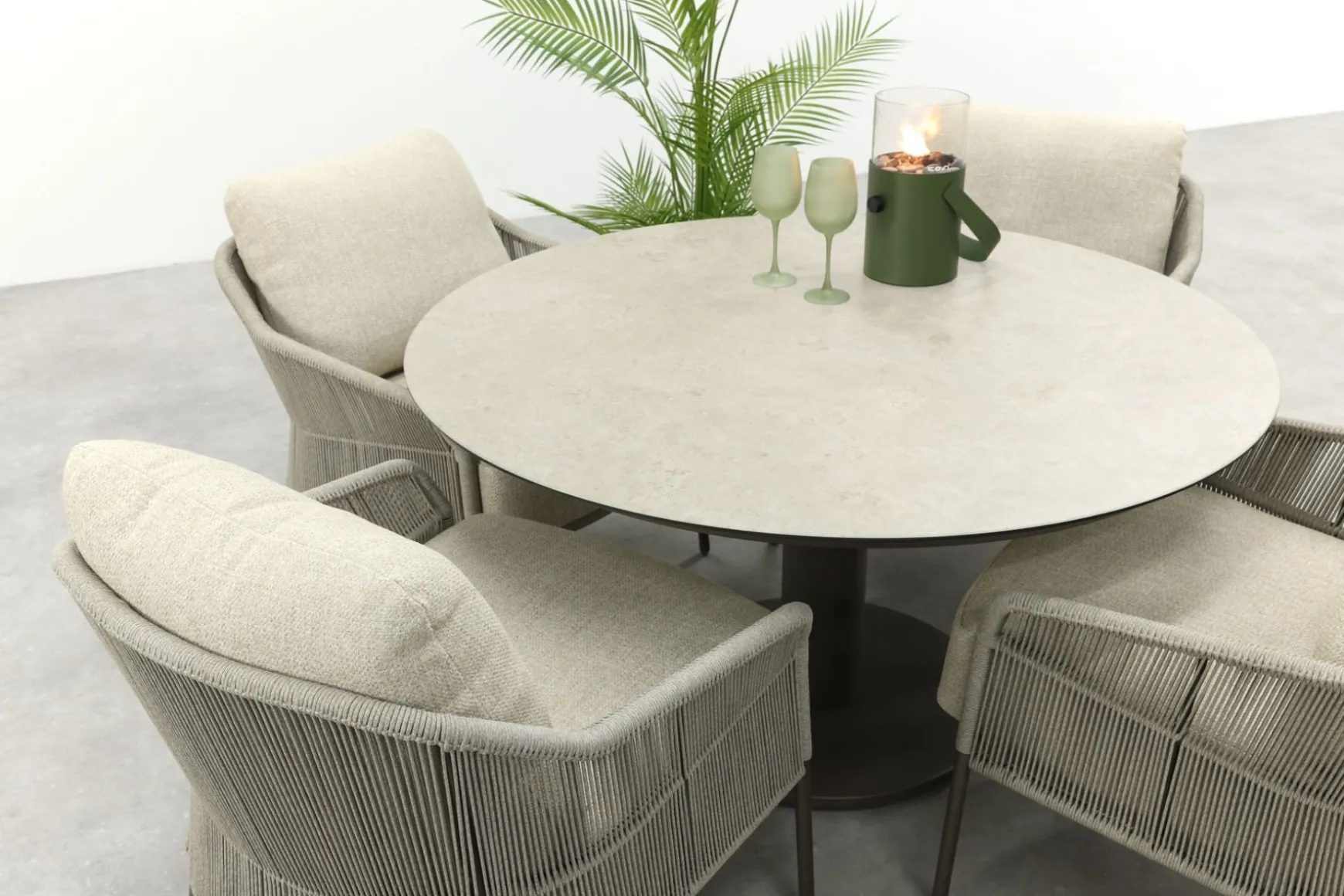 Taste Florence/Sarah ronde low dining tuinset Ø130 cm.- Terre