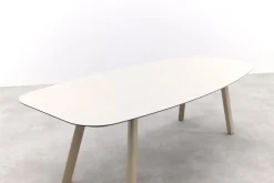 Taste Manolo Deens ovale tuintafel 240x103 cm. - Latte