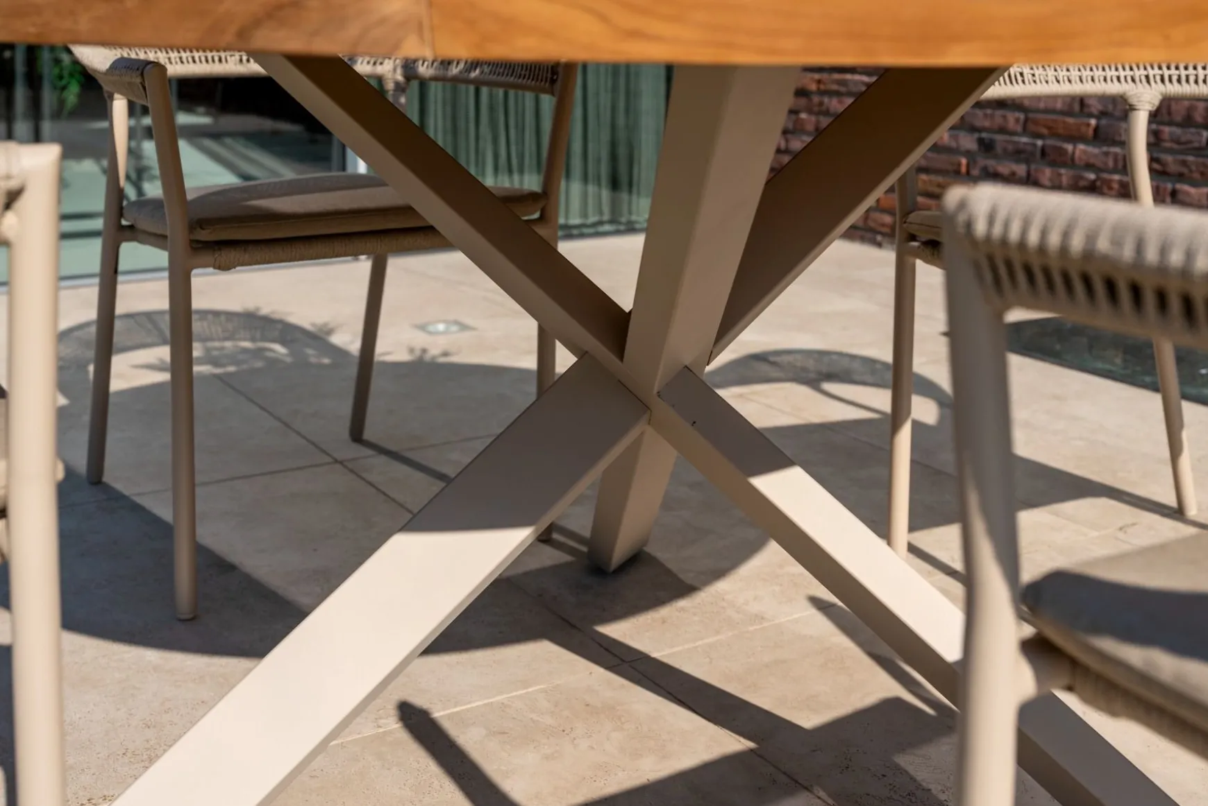 Taste Prado ronde tuintafel Ø130 cm. - latte