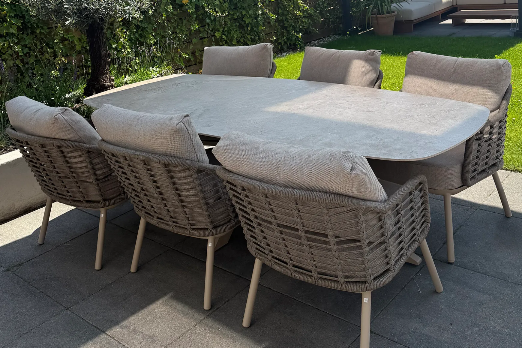 Taste Puglia/Nevada low dining tuinset (7-delig) - Latte