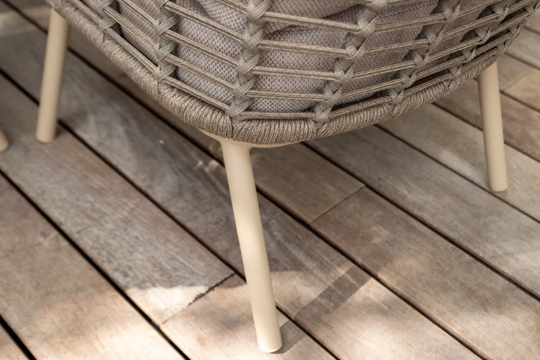 Taste Puglia rope low dining tuinstoel - Latte