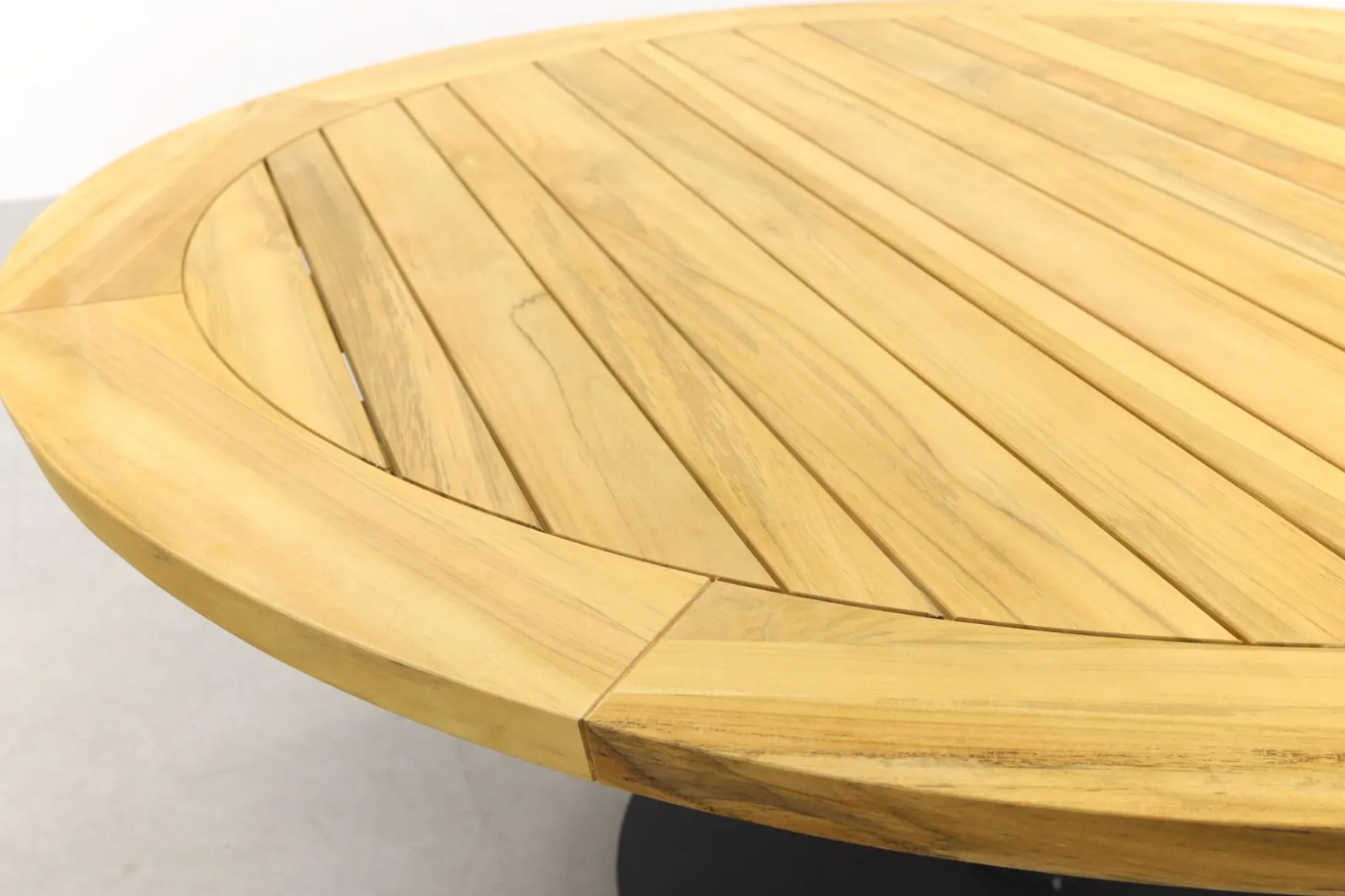 Taste Saba low dining tafel - Ø160 cm. ronde tuintafel