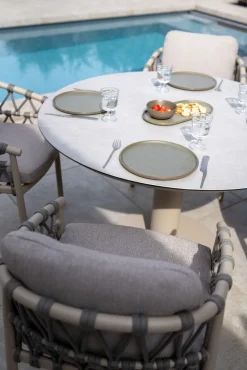 Taste Sarah ronde low dining tuintafel Ø130 cm. - Latte