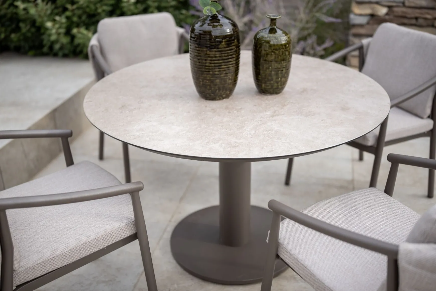 Taste Sarah ronde low dining tuintafel Ø130 cm. - Terre