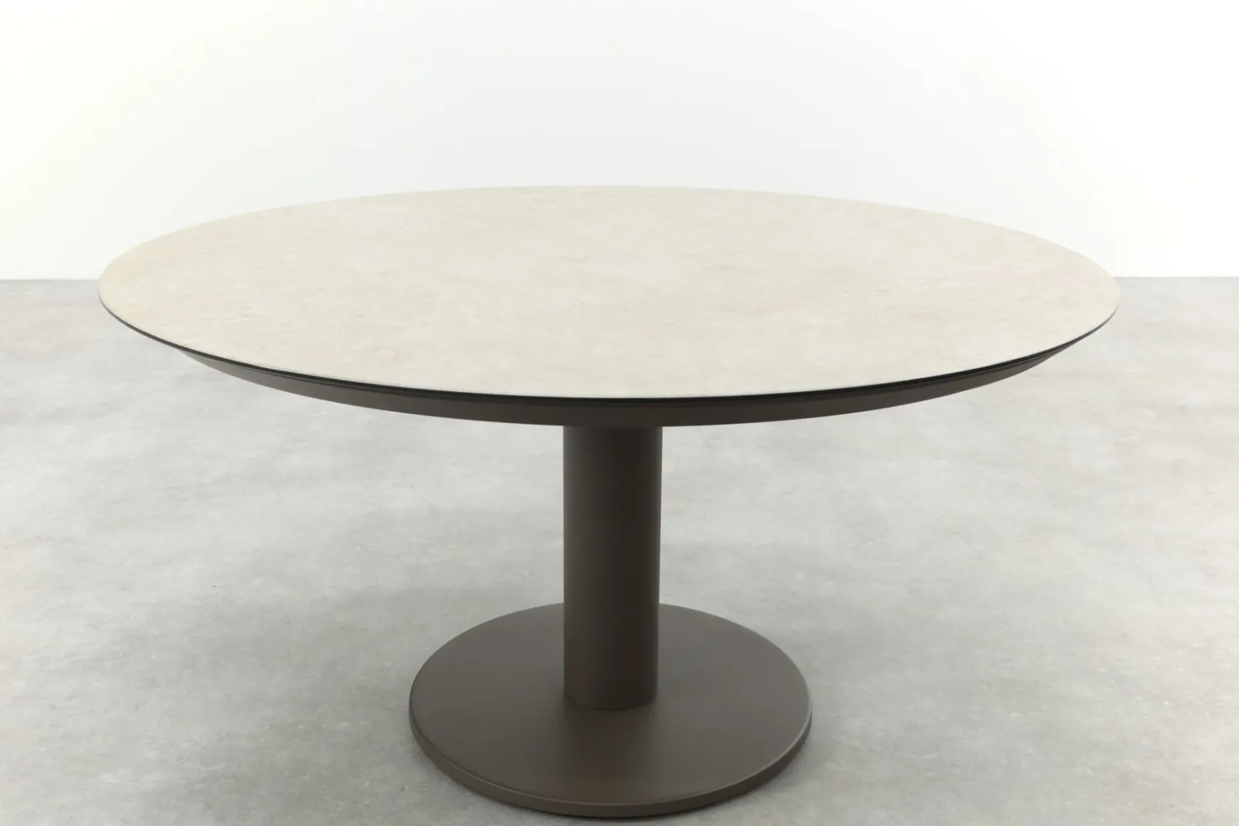 Taste Sarah ronde low dining tuintafel Ø130 cm. - Terre