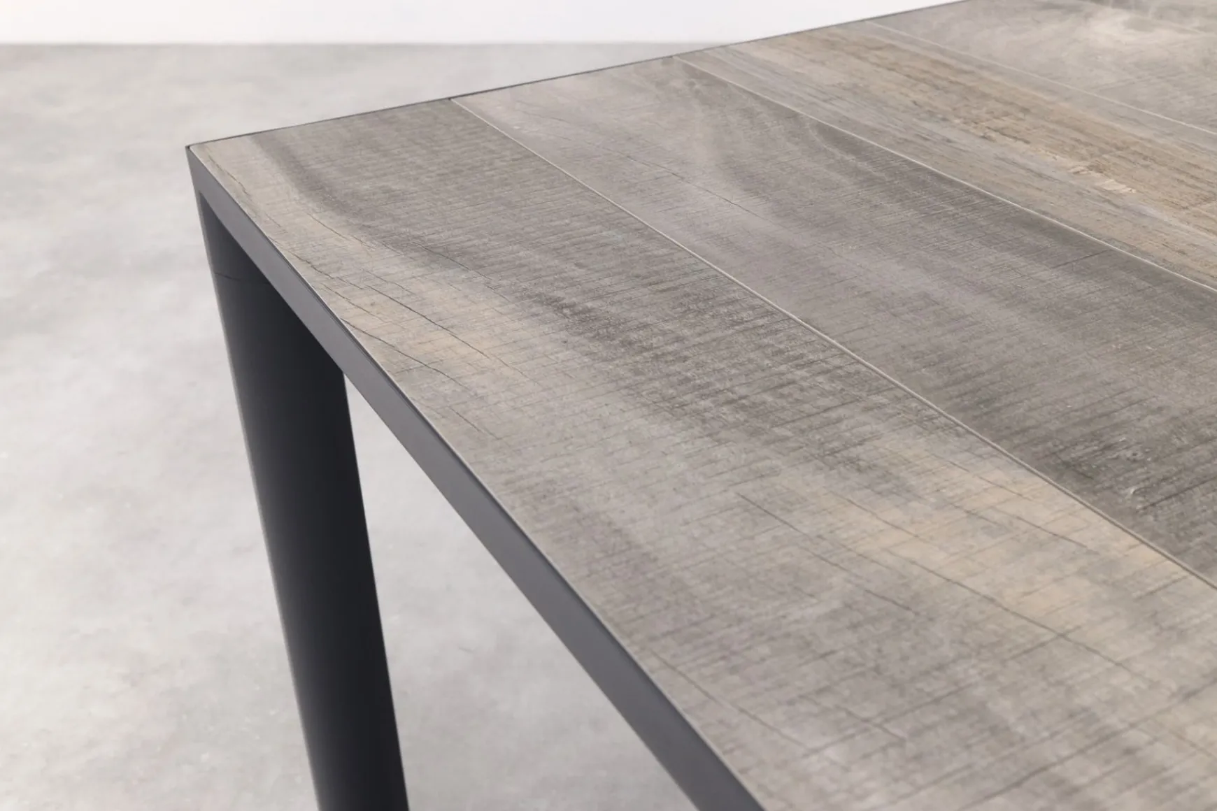 Timber/Kings verstelbare tuinset antraciet - 220x100 cm.