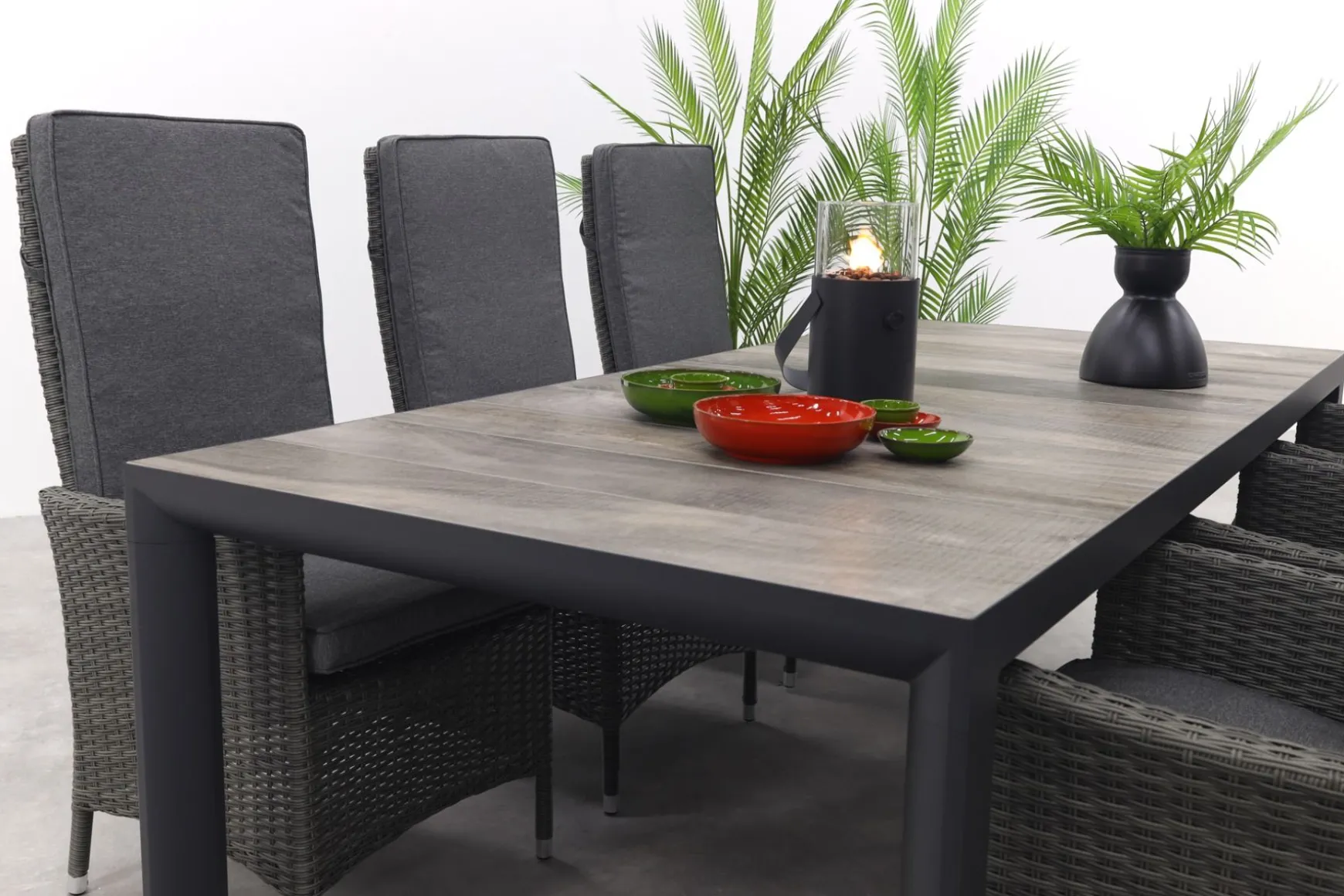 Timber/Kings verstelbare tuinset antraciet - 220x100 cm.
