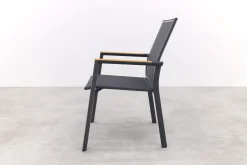 Utah stapelbare tuinstoel - Antraciet - Teak armleuning
