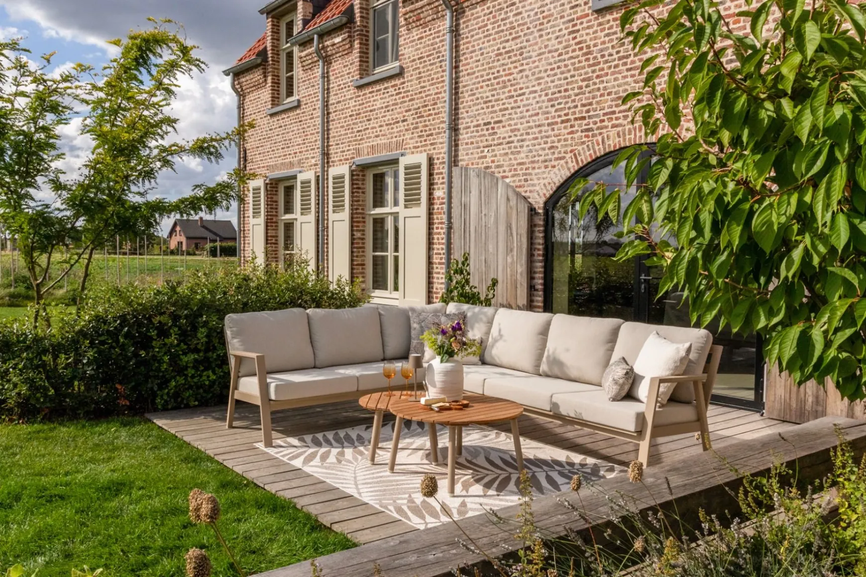 Viento/Mindo L-vorm loungeset links/rechts opstelbaar met ronde loungetafels - Latte