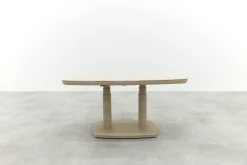Welton up&down verstelbare tuintafel 135x83 cm. - Latte