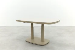 Welton up&down verstelbare tuintafel 135x83 cm. - Latte